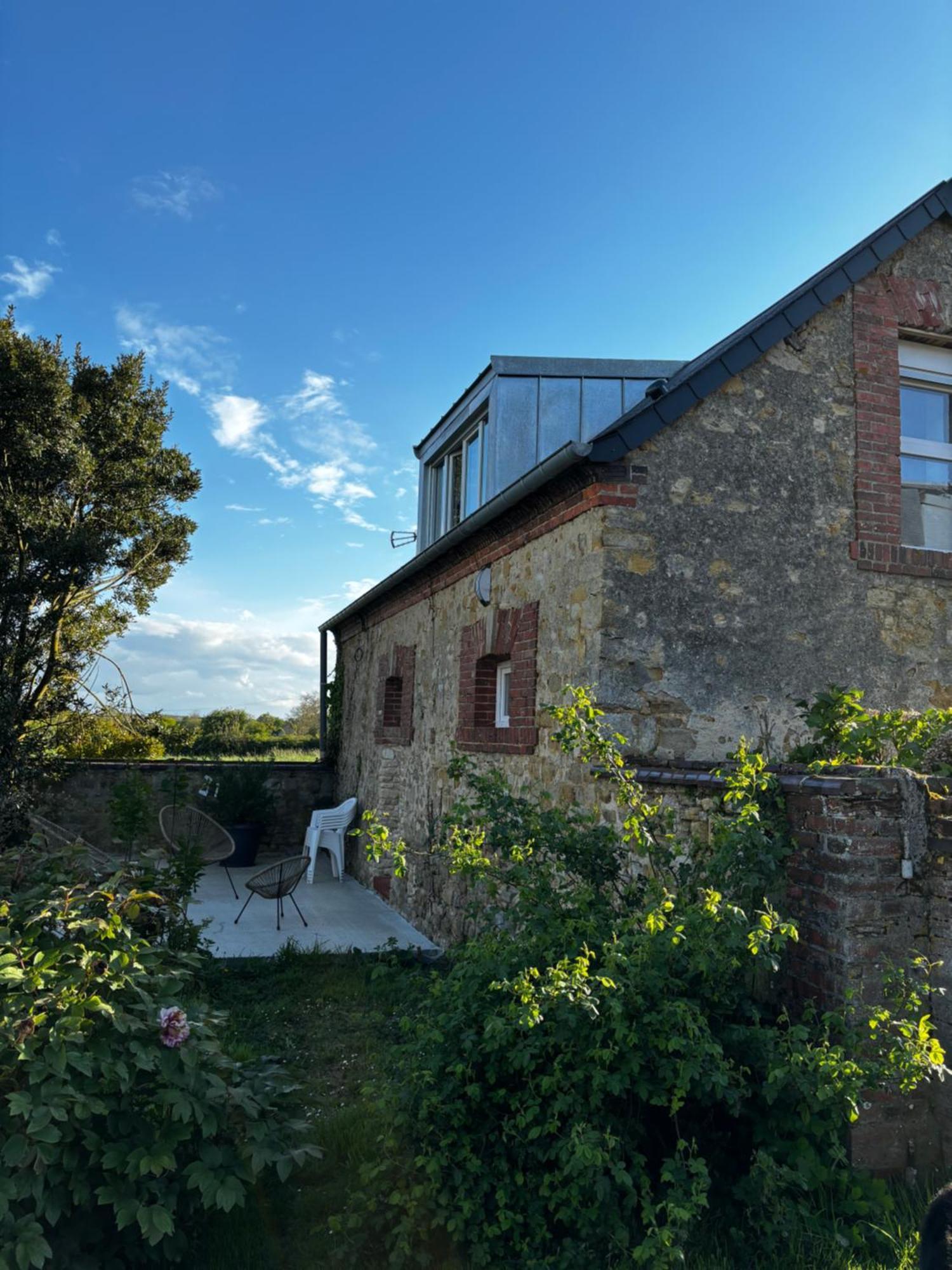 Petite Maison Trungy Kültér fotó